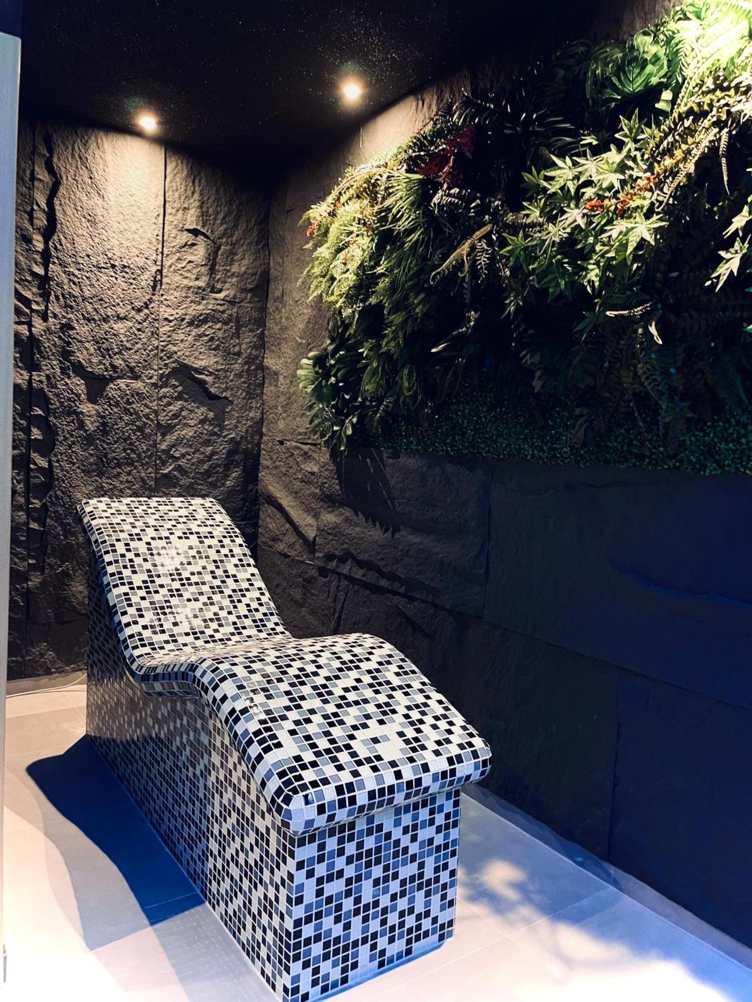 Mozaik Apartments & Spa - Modern 4-Star Apartments With Exclusive Private Spa Wellness In The City Center - Sauna, Jacuzzi, Turkish Bath - Free Parking, Wi-Fi - Rooms & Apartments Ćuprija Eksteriør billede