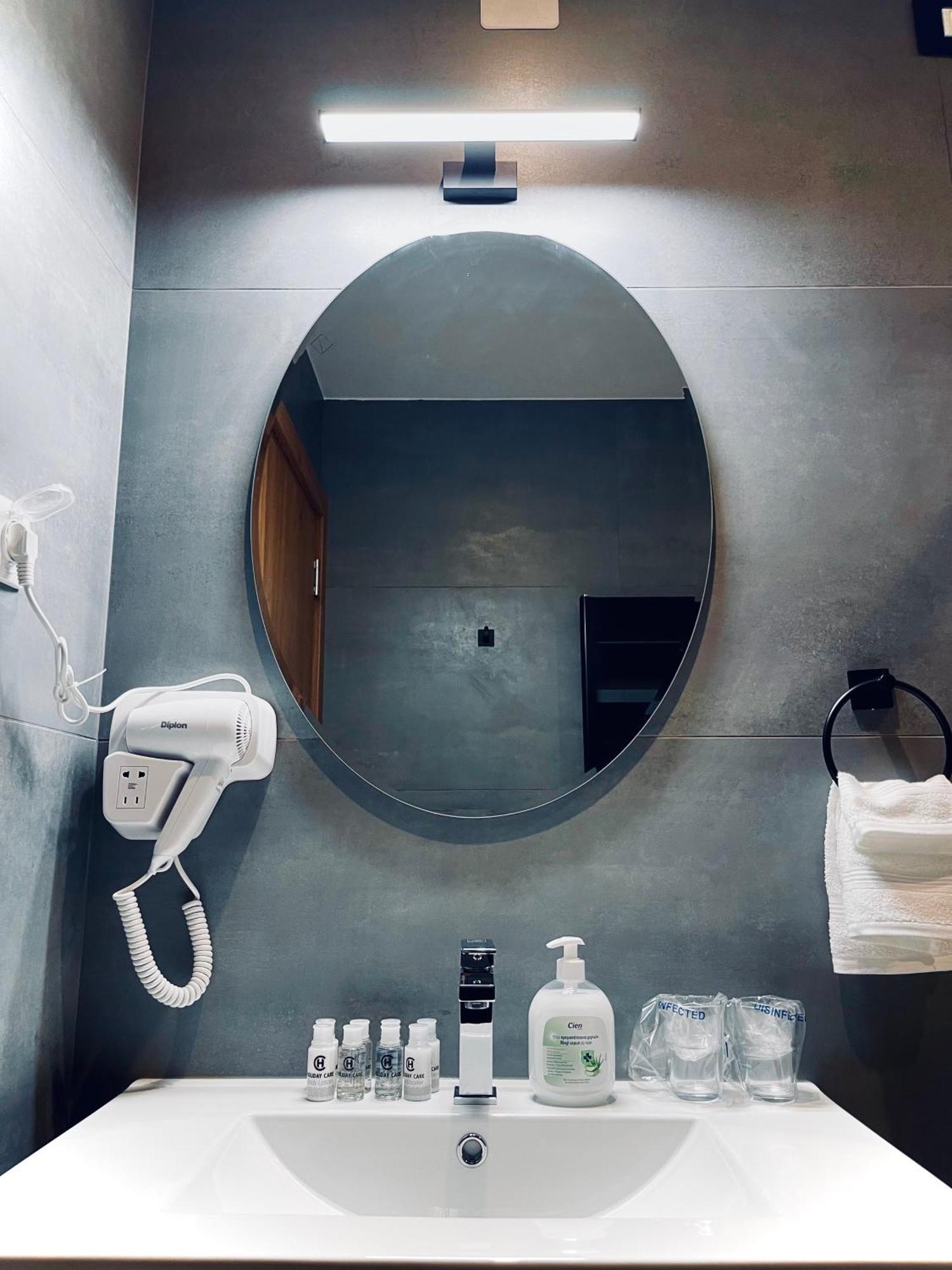 Mozaik Apartments & Spa - Modern 4-Star Apartments With Exclusive Private Spa Wellness In The City Center - Sauna, Jacuzzi, Turkish Bath - Free Parking, Wi-Fi - Rooms & Apartments Ćuprija Eksteriør billede