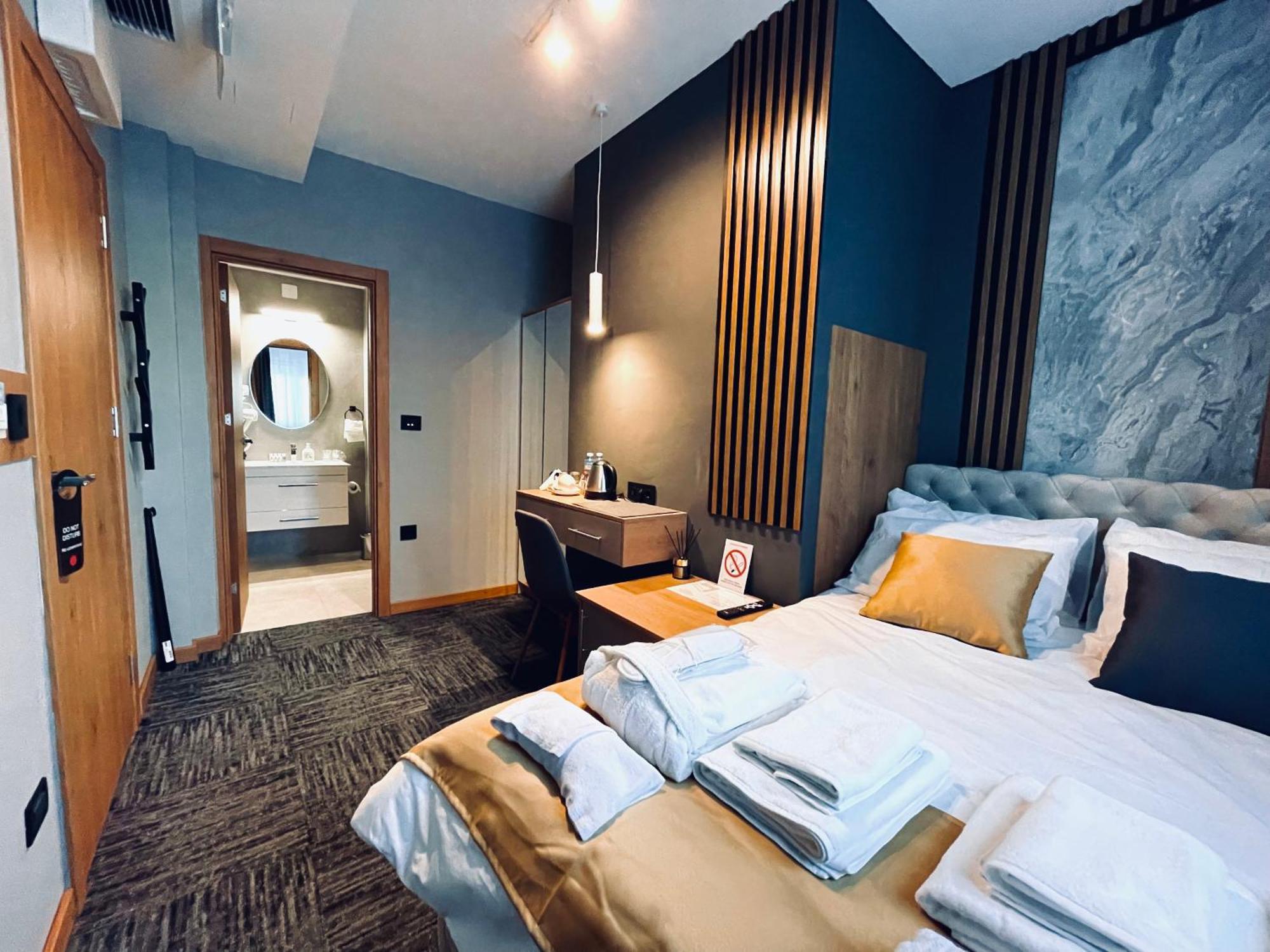 Mozaik Apartments & Spa - Modern 4-Star Apartments With Exclusive Private Spa Wellness In The City Center - Sauna, Jacuzzi, Turkish Bath - Free Parking, Wi-Fi - Rooms & Apartments Ćuprija Eksteriør billede